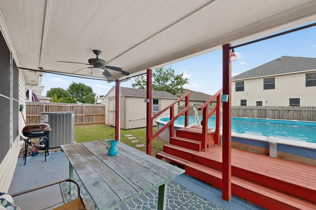 1333 Lauren Drive Burleson TX 76028