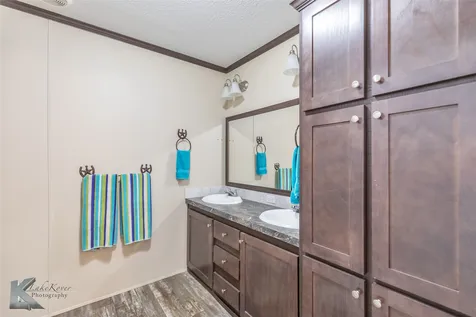2302 Cr 360 Merkel TX 79536