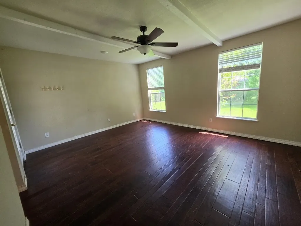 515 N Bosque Street Meridian TX 76665