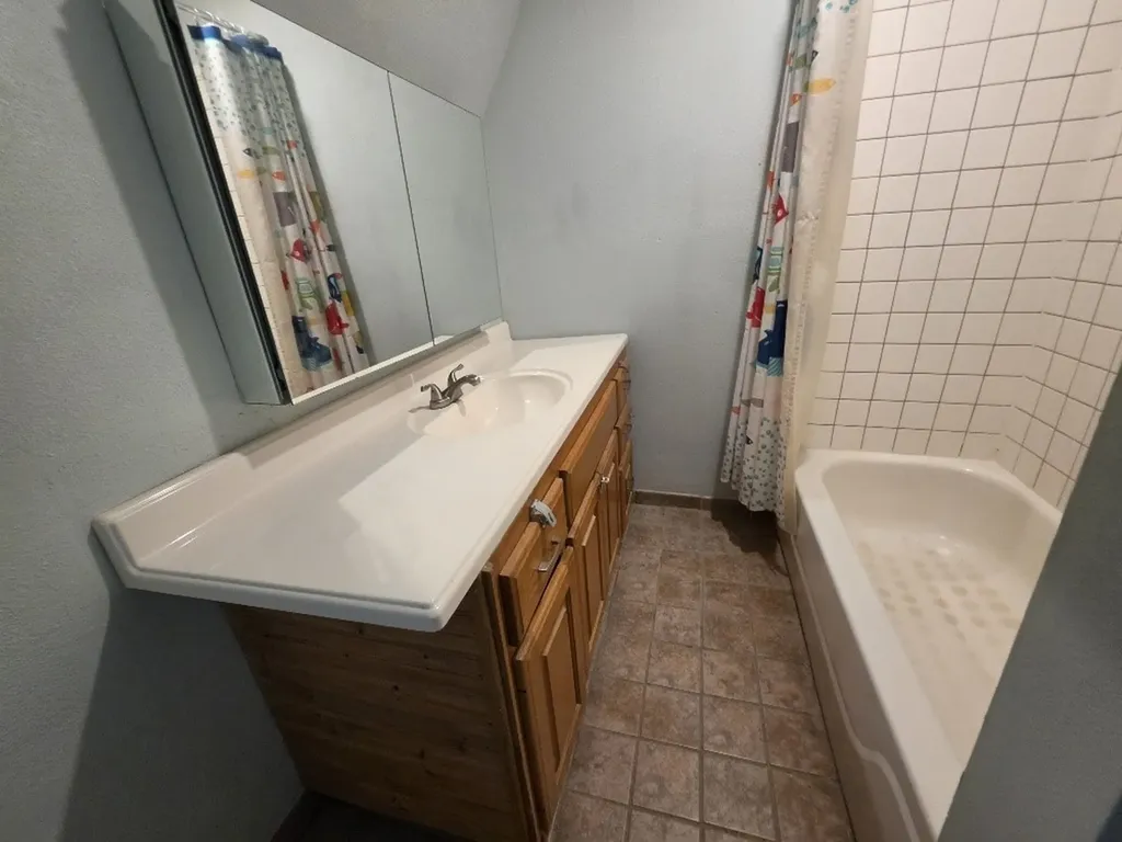 515 N Bosque Street Meridian TX 76665