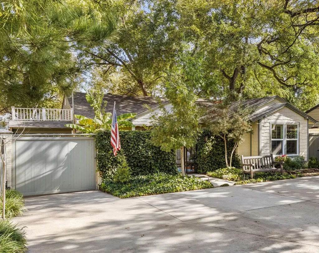 1432 Sylvan Avenue Dallas TX 75208