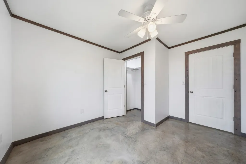 321 Avenue B Walnut Springs TX 76690