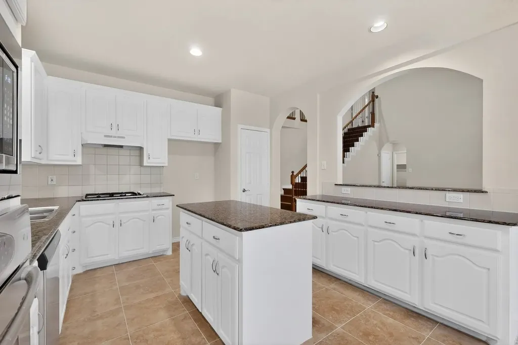 8613 Russell Drive Rowlett TX 75089