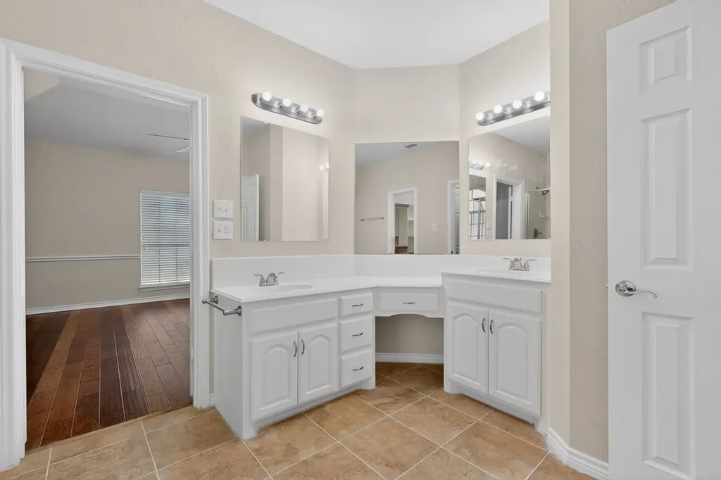 8613 Russell Drive Rowlett TX 75089