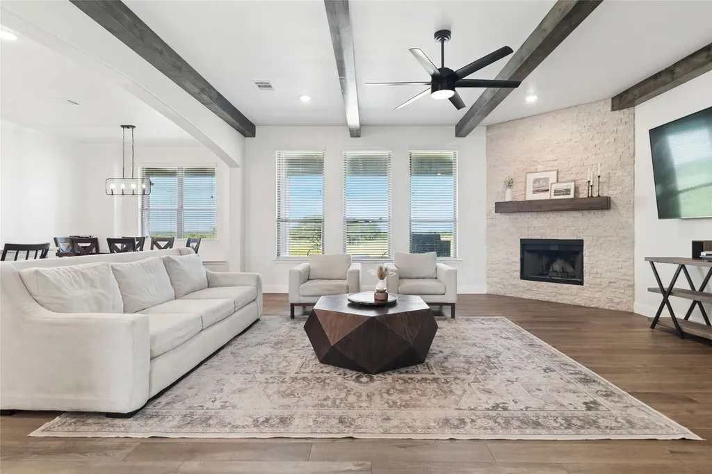 587 Old Agnes Road Weatherford TX 76088