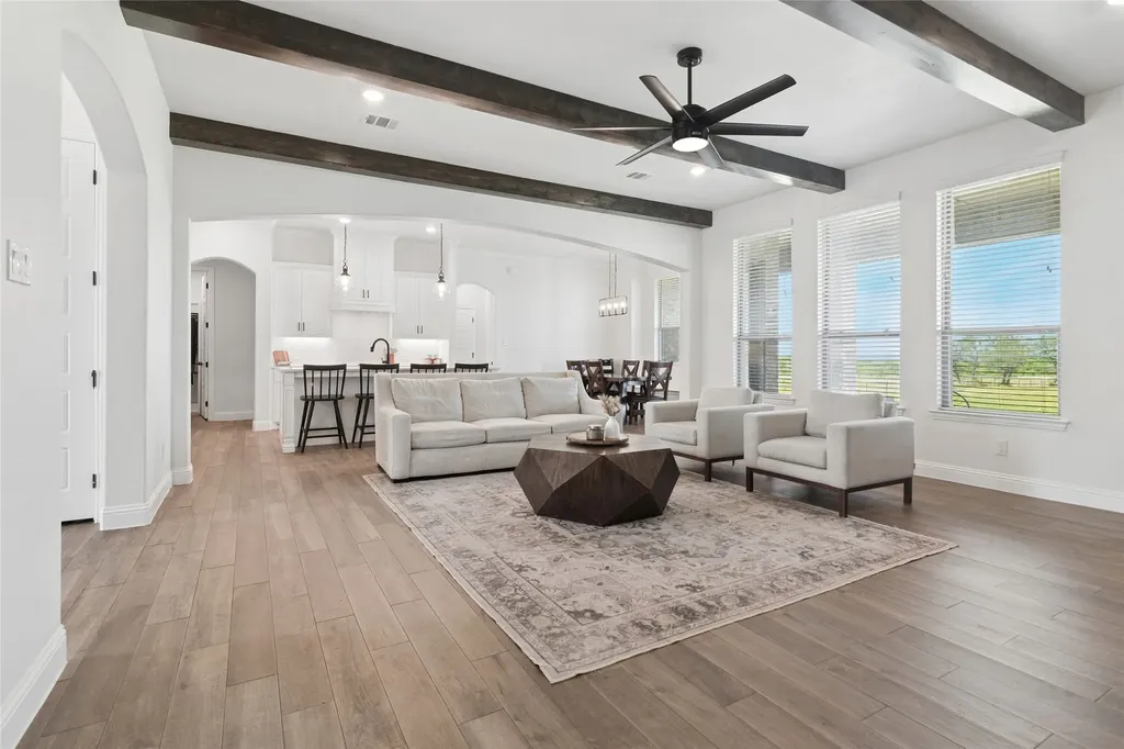 587 Old Agnes Road Weatherford TX 76088