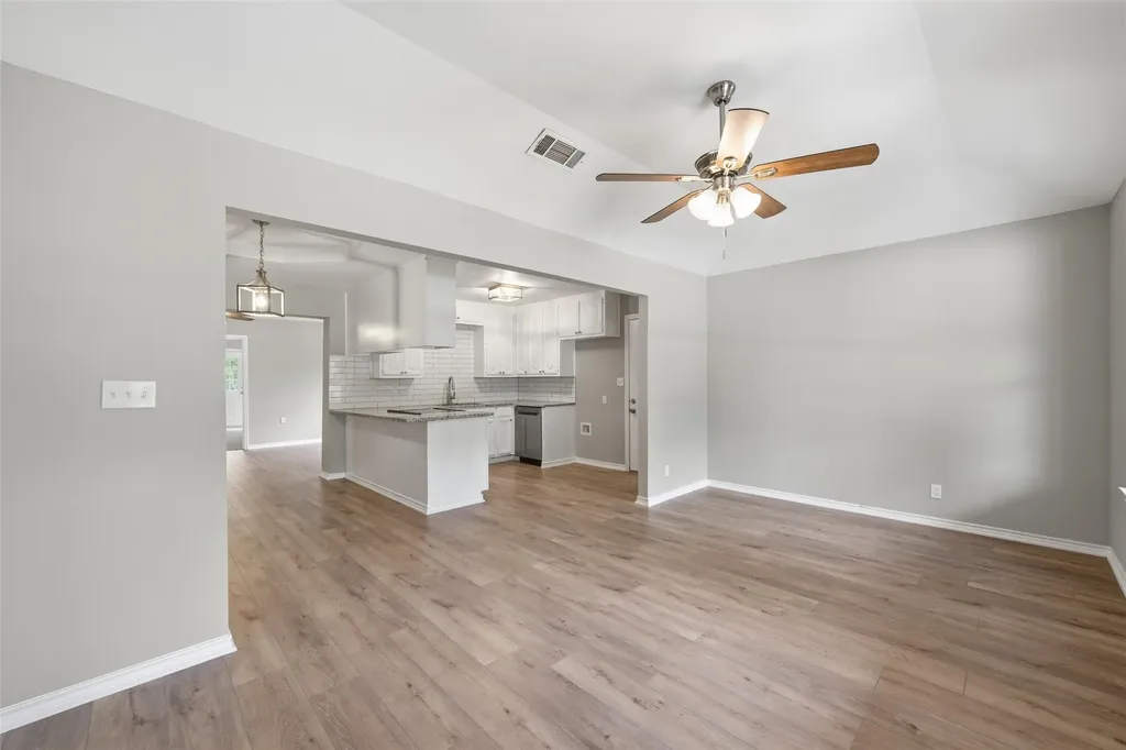 316 N Elm Street Mart TX 76664