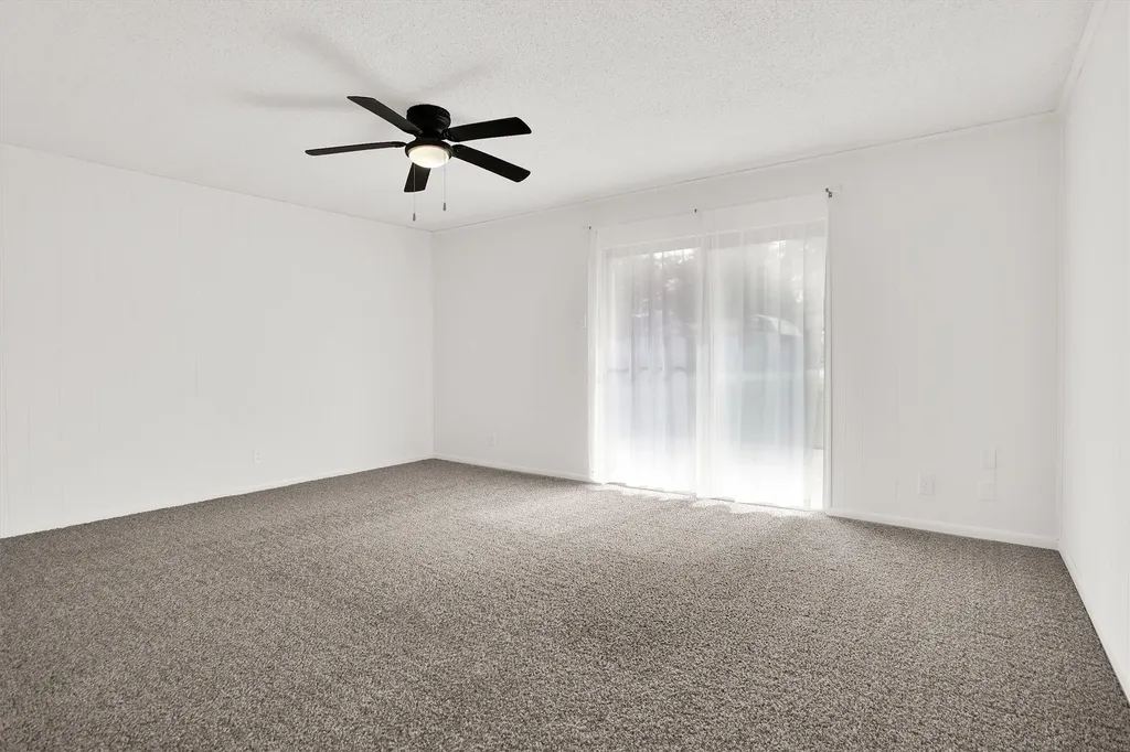 800 Glen Key Street Denison TX 75020