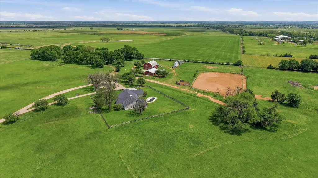 836 S Debbie Lane Pilot Point TX 76258