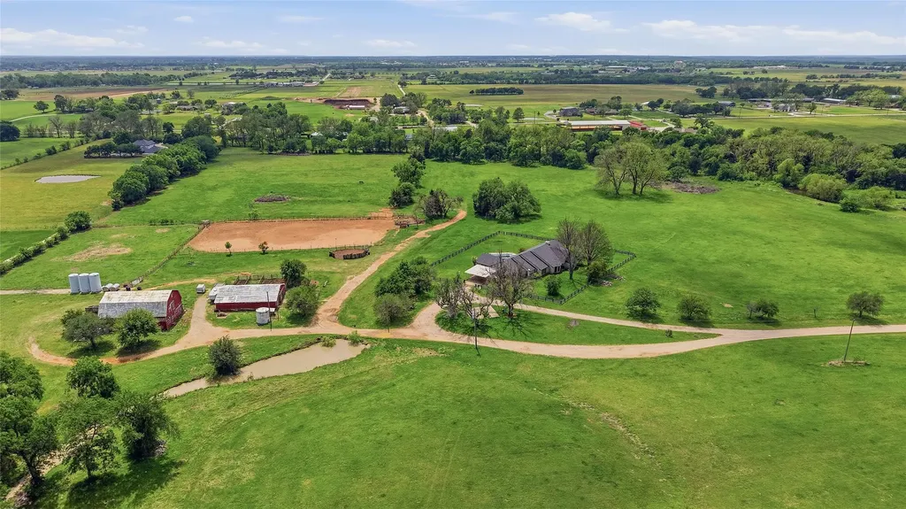 836 S Debbie Lane Pilot Point TX 76258