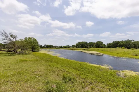836 S Debbie Lane Pilot Point TX 76258