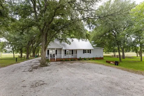 836 S Debbie Lane Pilot Point TX 76258