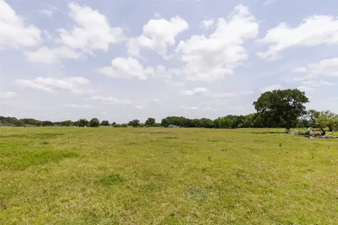 836 S Debbie Lane Pilot Point TX 76258