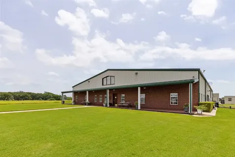 836 S Debbie Lane Pilot Point TX 76258