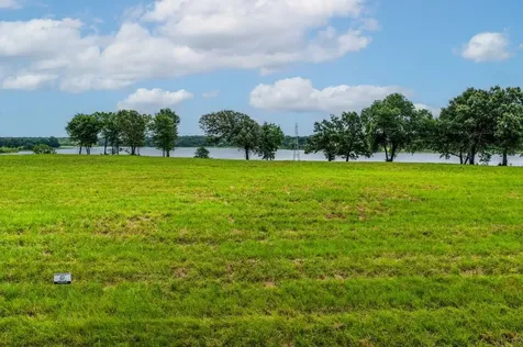 361 Private Road 7327 Emory TX 75440