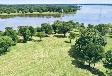 371 Private Road 7327 Emory TX 75440