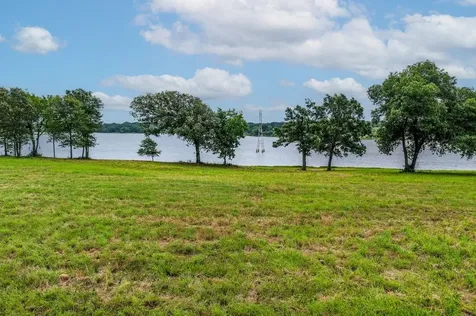371 Private Road 7327 Emory TX 75440