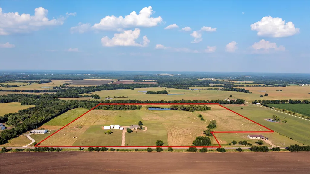2424 Fm 3297 Bonham TX 75418