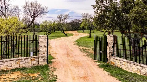 7735 Fm 502 Rochelle TX 76872