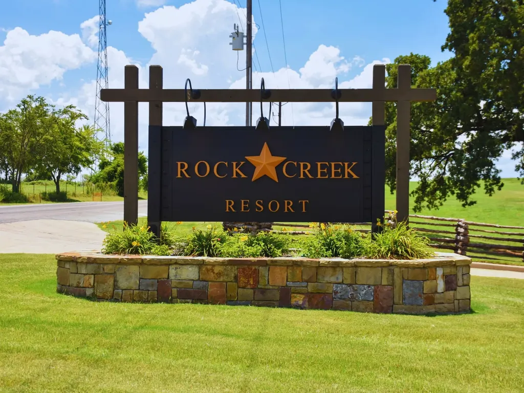 137 Angel Hill Road Gordonville TX 76245