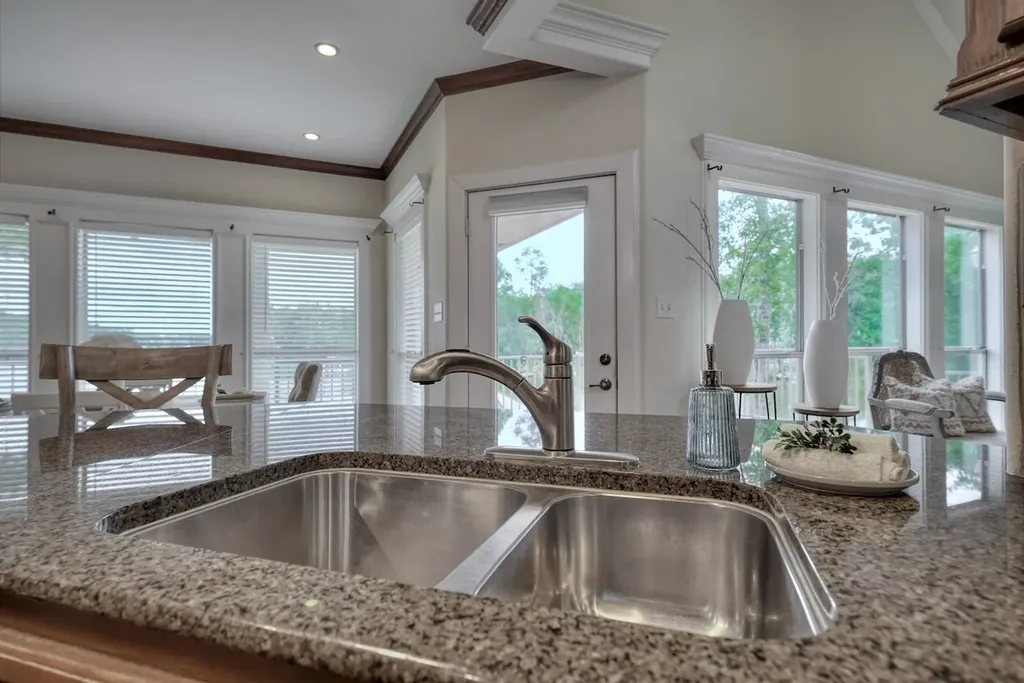 521 Hideaway Lane Central Hideaway TX 75771