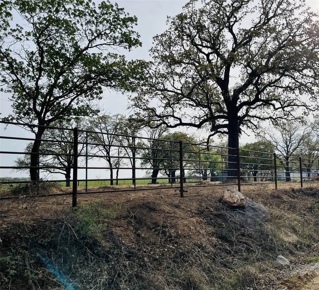 361 Cr 475 De Leon TX 76444