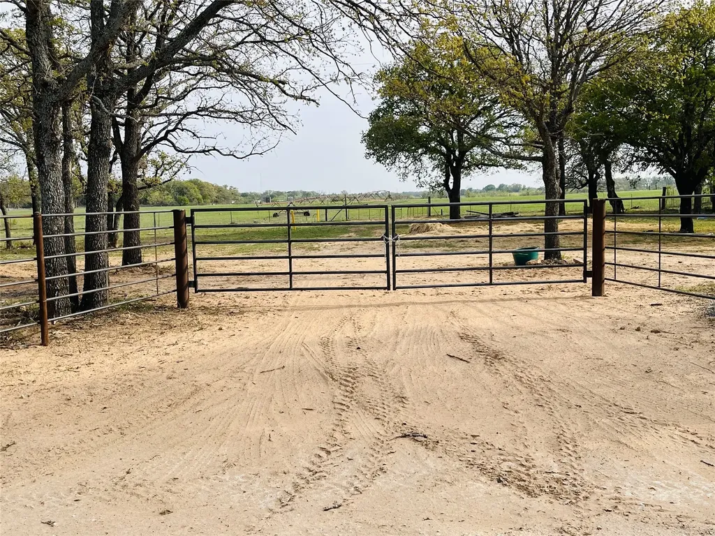 361 Cr 475 De Leon TX 76444