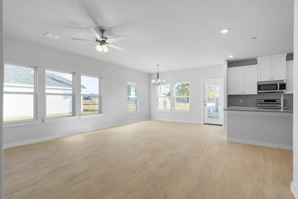 223 Faith Lane Tioga TX 76271