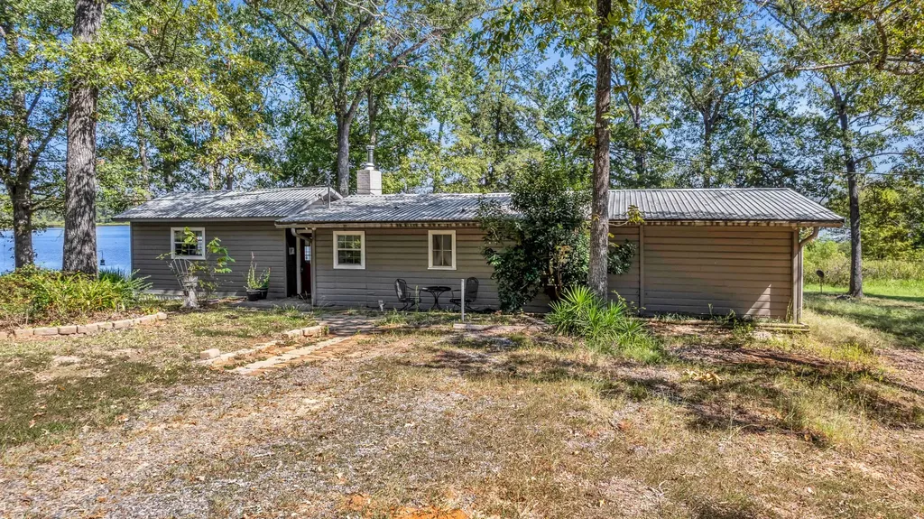895 Fm 3288 E Jacksonville TX 75766