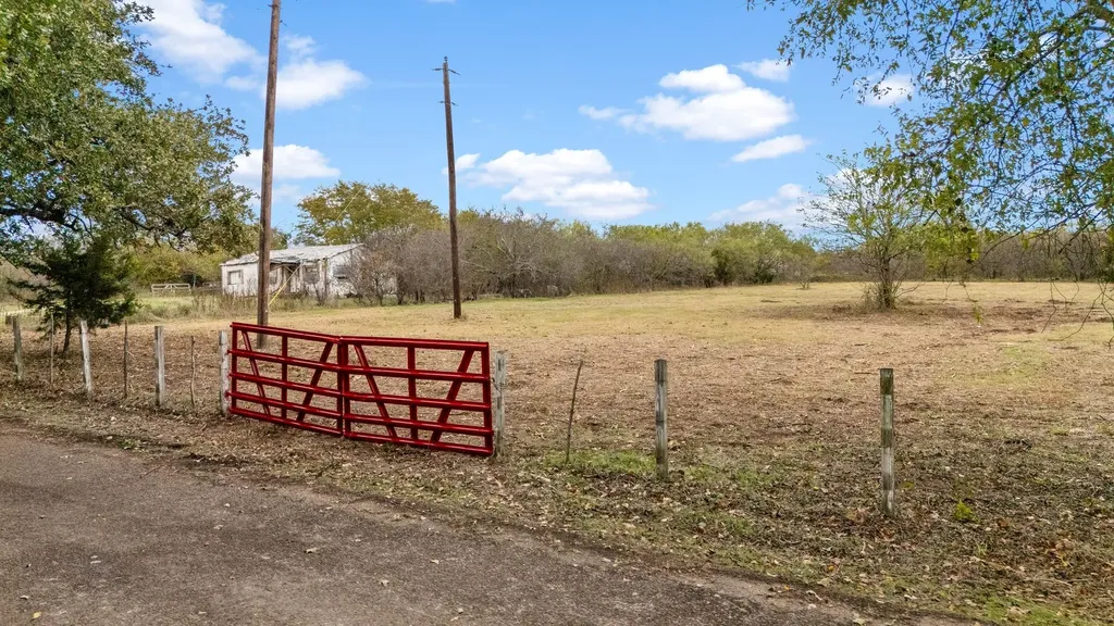 870 Wagoner Road Waco TX 76705