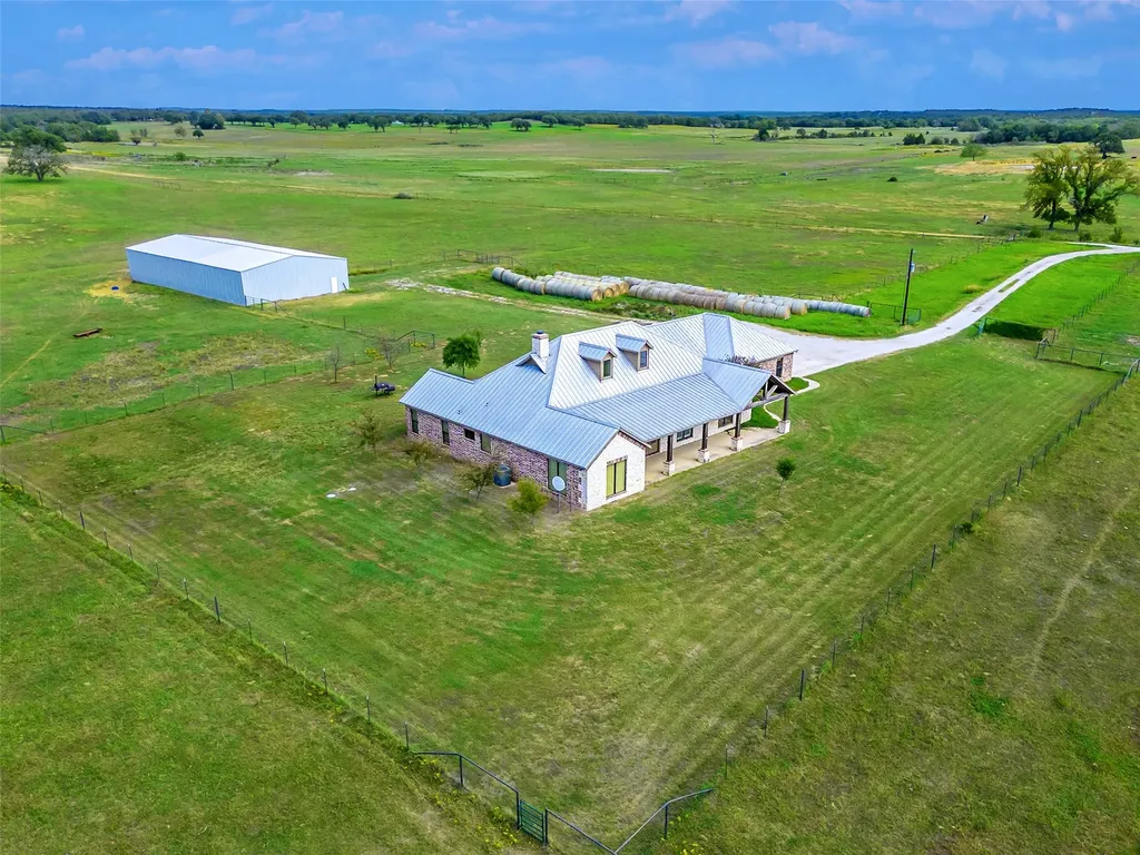 453 Tower Road Valley View TX 76272