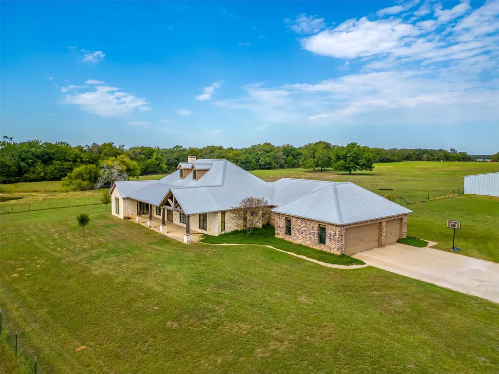 453 Tower Road Valley View TX 76272