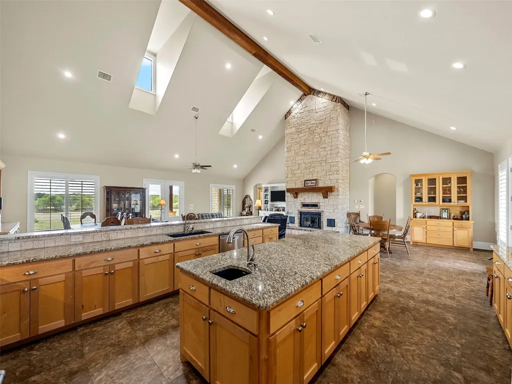 453 Tower Road Valley View TX 76272