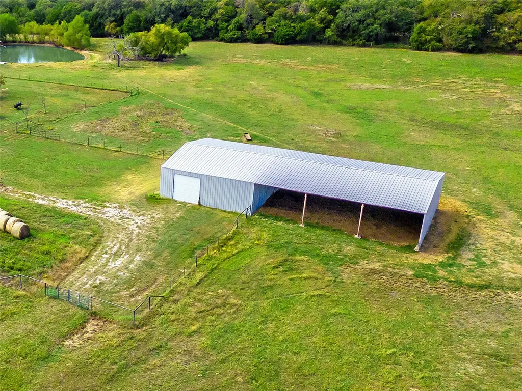 453 Tower Road Valley View TX 76272