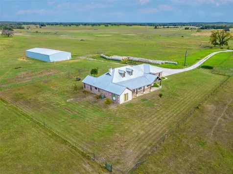 453 Tower Road Valley View TX 76272