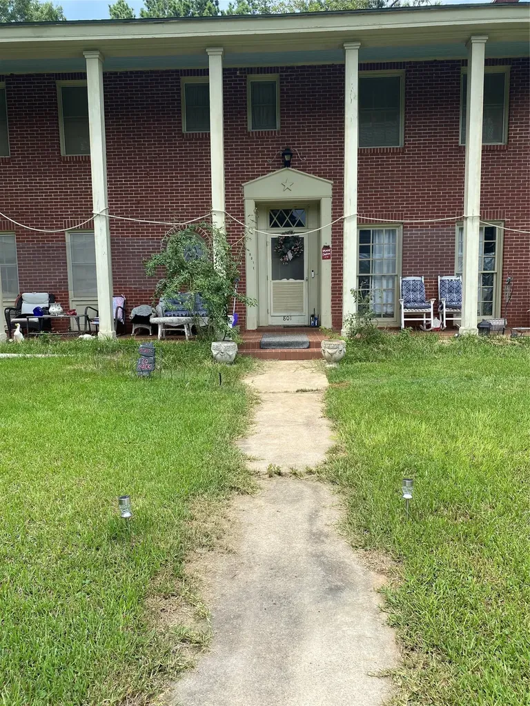 801 E Hospital Street San Augustine TX 75972