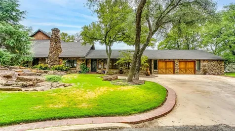 8935 Dickson Road Fort Worth TX 76179