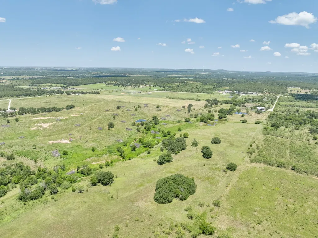 8 SW Poteet Road Bryson TX 76427