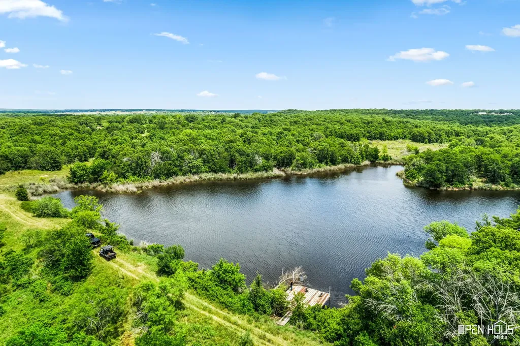 5627 Fm 2127 Bowie TX 76230