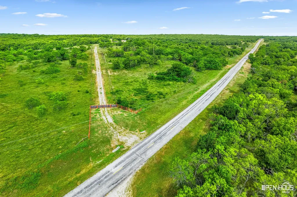 5627 Fm 2127 Bowie TX 76230
