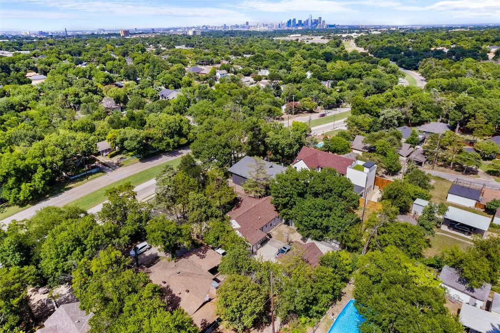 3110 W Jefferson Boulevard Dallas TX 75211