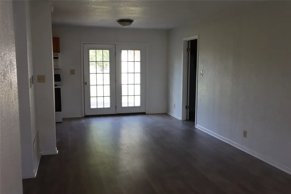 1223 Meadowbrook Street Ranger TX 76470