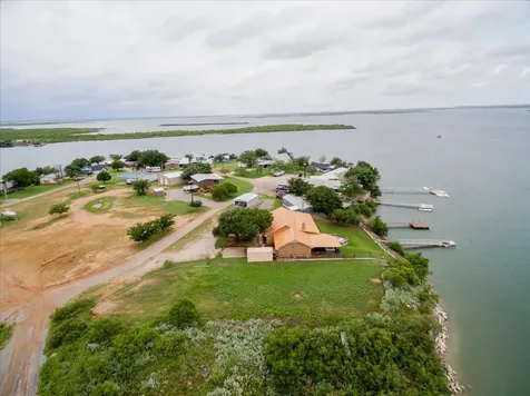 199 Willingham Loop Seymour TX 76380
