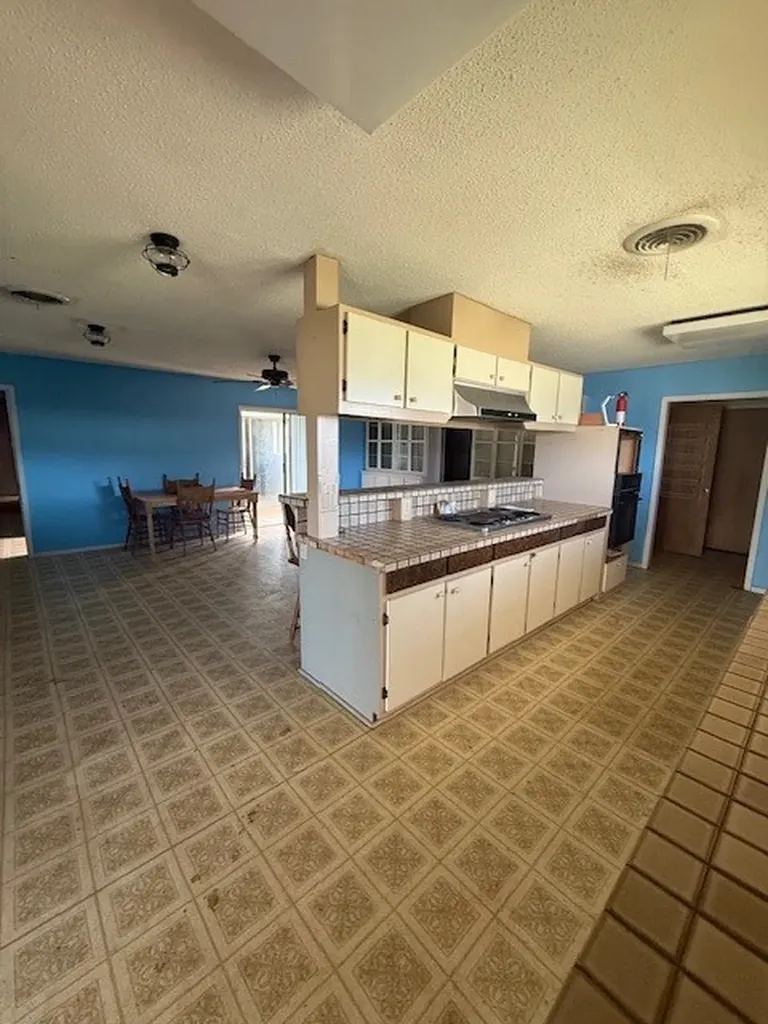 909 Railroad Street Rochester TX 79544