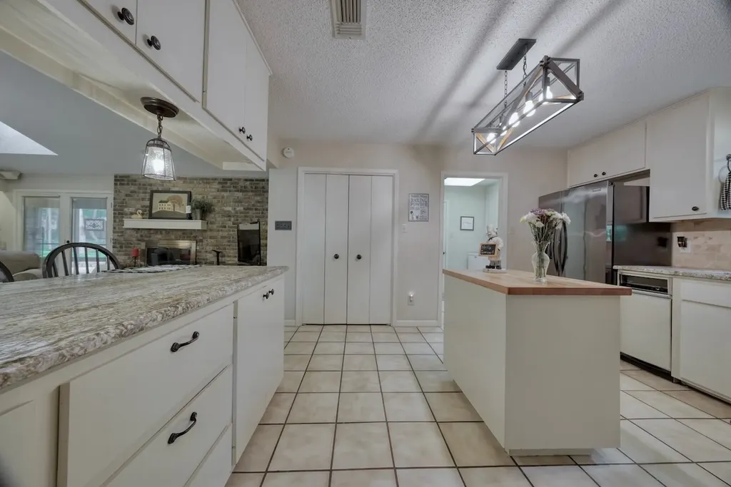 1649 Morningside Trail Hideaway TX 75771