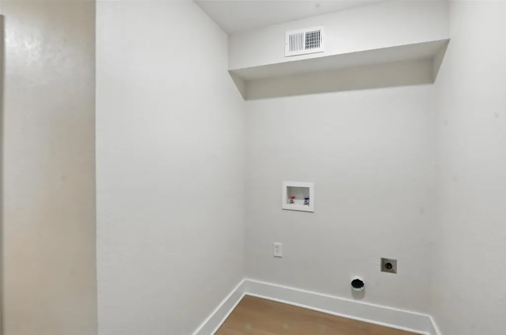 7716 La Risa Drive Dallas TX 75248