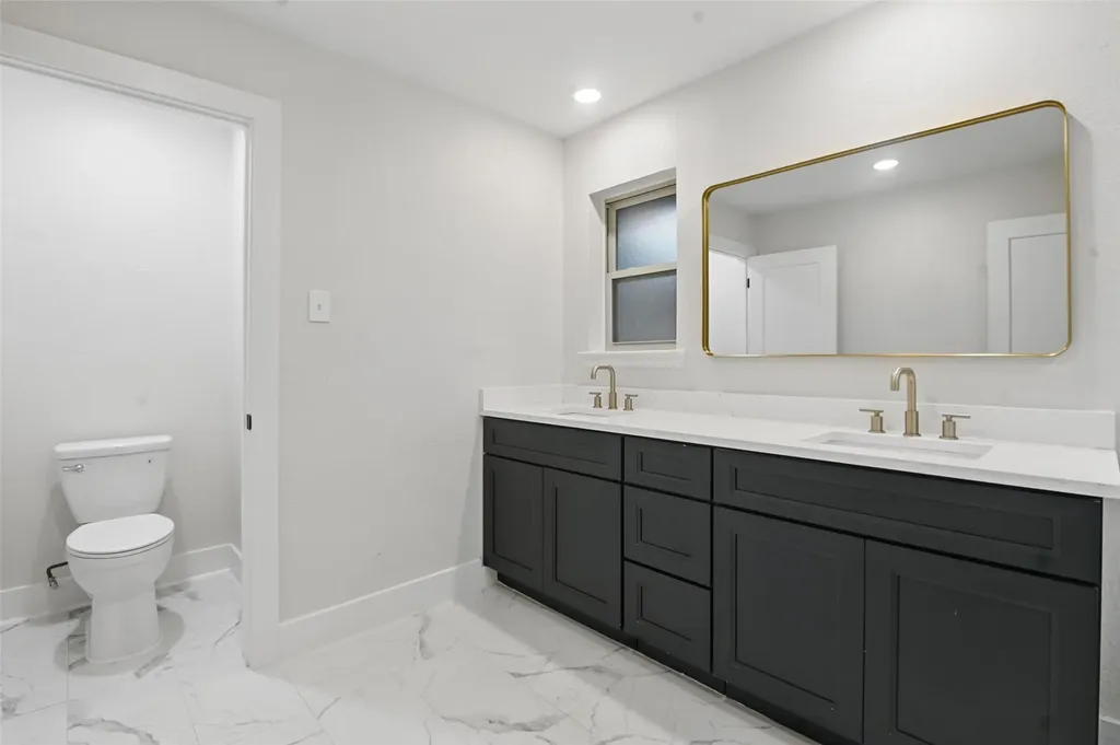 7716 La Risa Drive Dallas TX 75248
