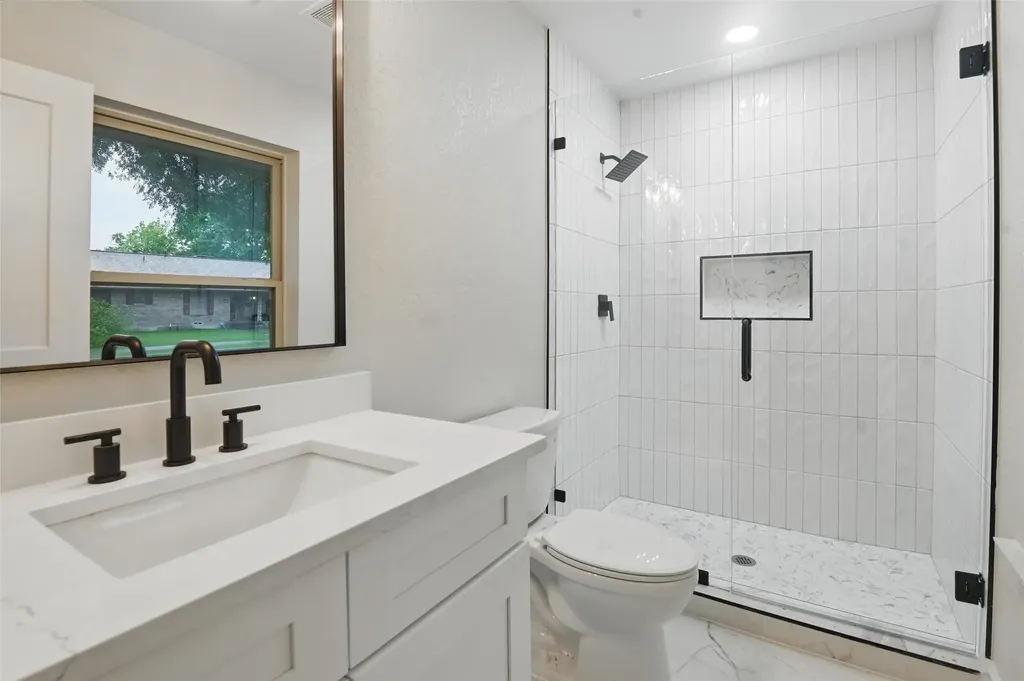 7716 La Risa Drive Dallas TX 75248