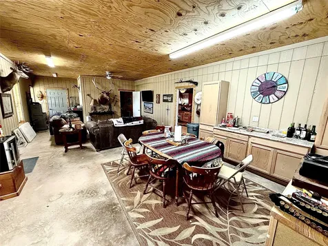 631 Cr 352 Merkel TX 79536