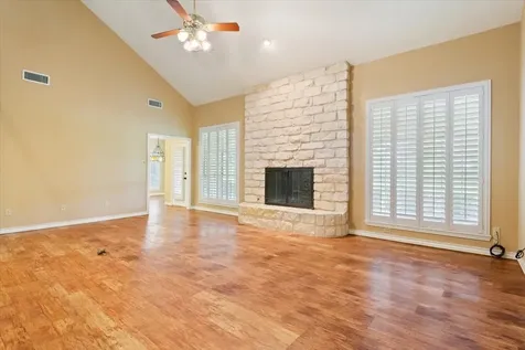 4843 S 3rd Street Waco TX 76706